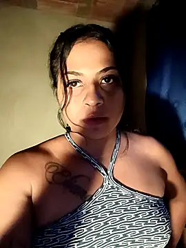 Snapshot of Giselabrunette25 chatting on 9, 10, 2025 Giselabrunette25 online show from 9, 10, 2025