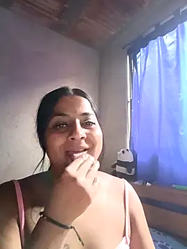 Snapshot of Giselabrunette25 chatting on 30, 9, 2025 Giselabrunette25 online show from 30, 9, 2025