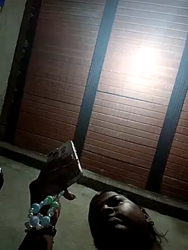 Giselabrunette25 online show from 1, 3, 2026