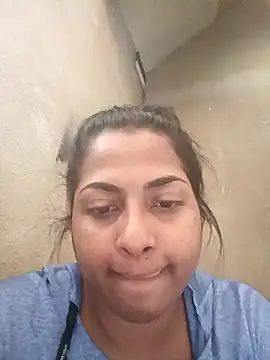 Giselabrunette25 online show from 15, 4, 2026