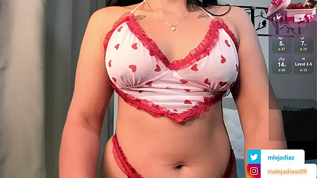 MalejaDiaz  online show from 17, 2, 2025