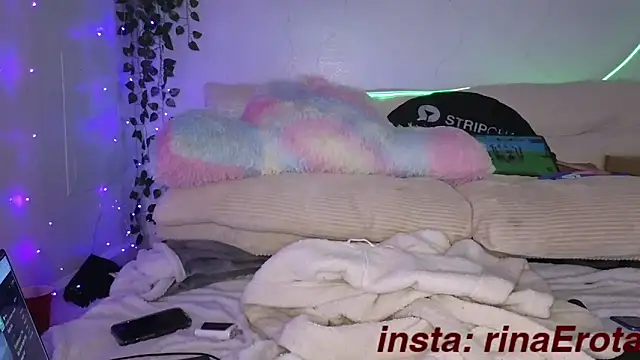 Snapshot of yummyrina chatting on 20, 10, 2025 yummyrina online show from 20, 10, 2025