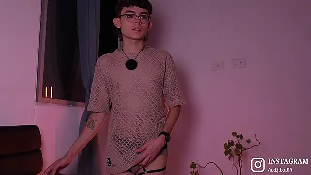 Angelo 018 online show from 12, 2, 2026