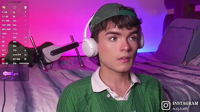 Angelo 018 online show from 27, 10, 2025