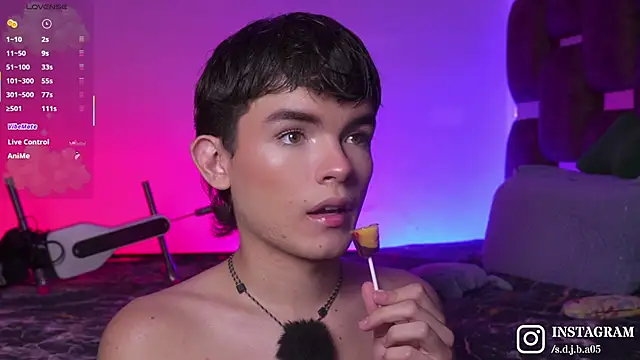 Angelo 018 online show from 8, 11, 2025