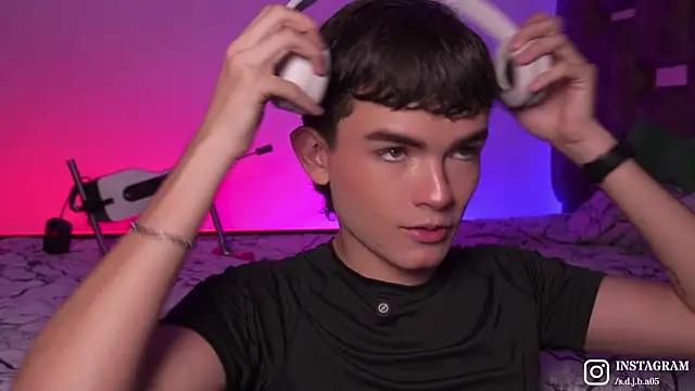 Angelo 018 online show from 17, 10, 2025