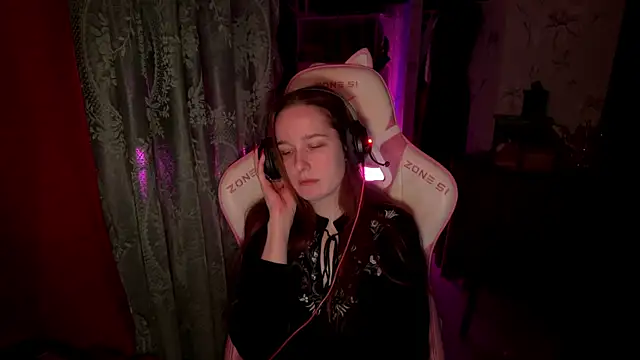 Snapshot of pearl_princess_ chatting on 24, 4, 2026 pearl princess online show from 24, 4, 2026
