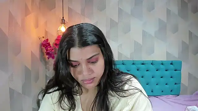 LindaBreeS online show from 26, 6, 2026
