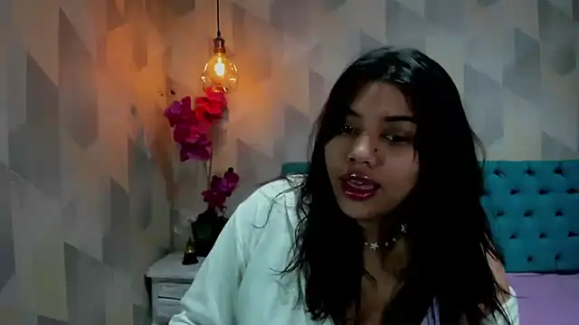 Snapshot of LindaBreeS chatting on 23, 3, 2026 LindaBreeS online show from 23, 3, 2026