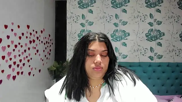 LindaBreeS online show from 8, 3, 2025