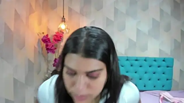 LindaBreeS online show from 21, 6, 2026