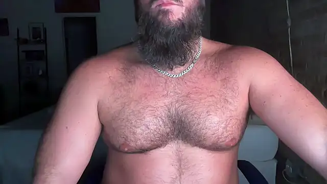 Snapshot of Barebackheat chatting on 19, 10, 2025 Barebackheat online show from 19, 10, 2025