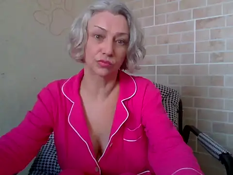 Lorie Carrie online show from 16, 3, 2026