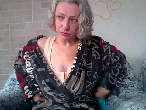 Lorie Carrie online show from 12, 4, 2026