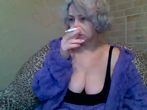 Lorie Carrie online show from 28, 2, 2025