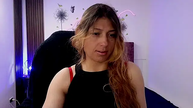 Snapshot of elena_detroya chatting on 21, 11, 2025 elena detroya online show from 21, 11, 2025