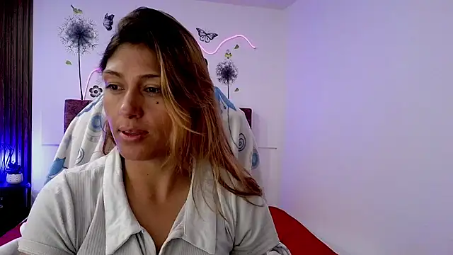 Snapshot of elena_detroya chatting on 24, 11, 2025 elena detroya online show from 24, 11, 2025