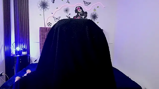 Snapshot of elena_detroya chatting on 22, 11, 2025 elena detroya online show from 22, 11, 2025