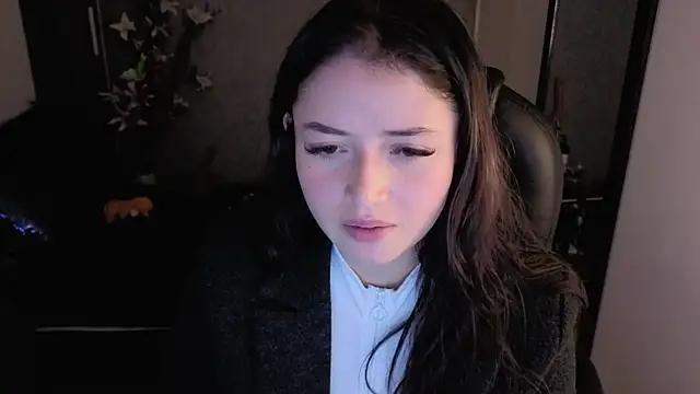 almma shy online show from 30, 10, 2025