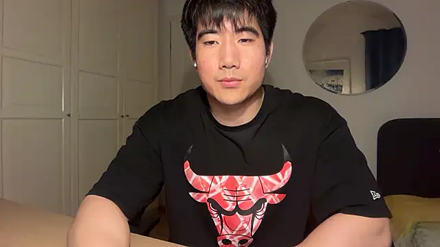 jungcock3210 online show from 18, 1, 2026