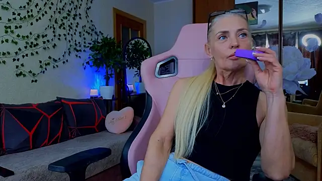 amelia blondy online show from 20, 4, 2026