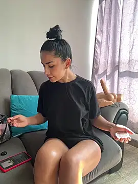 Nikothyna online show from 17, 12, 2025