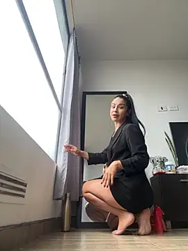 Nikothyna online show from 13, 11, 2025