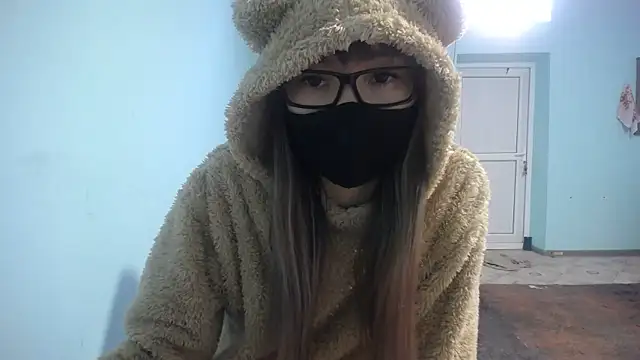 elllaaxx online show from 4, 3, 2025