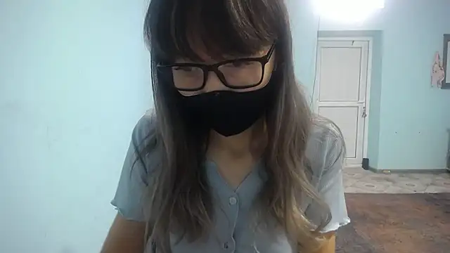 elllaaxx online show from 8, 10, 2025