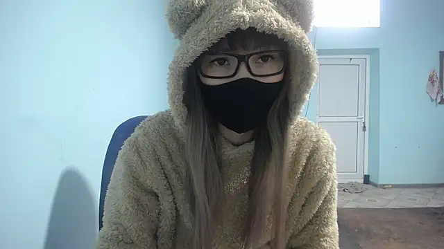 elllaaxx online show from 3, 3, 2025