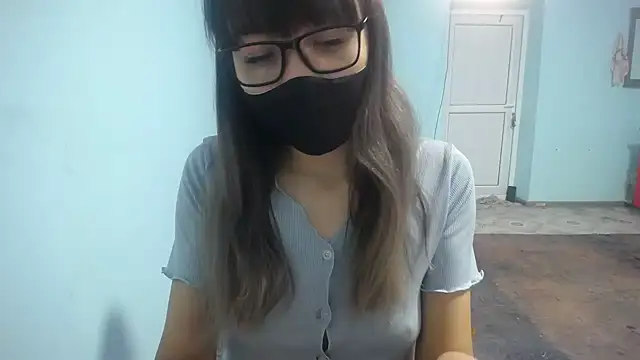 elllaaxx online show from 12, 11, 2025