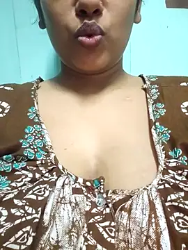 Snapshot of sexyindi_couple chatting on 30, 4, 2026 sexyindi couple online show from 30, 4, 2026