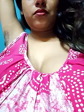 Snapshot of sexyindi_couple chatting on 2, 11, 2025 sexyindi couple online show from 2, 11, 2025