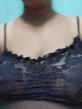 Snapshot of sexyindi_couple chatting on 22, 5, 2026 sexyindi couple online show from 22, 5, 2026