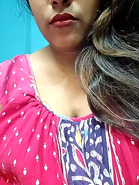 Snapshot of sexyindi_couple chatting on 25, 11, 2025 sexyindi couple online show from 25, 11, 2025