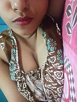 Snapshot of sexyindi_couple chatting on 12, 6, 2026 sexyindi couple online show from 12, 6, 2026