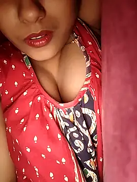 Snapshot of sexyindi_couple chatting on 27, 1, 2025 sexyindi couple online show from 27, 1, 2025
