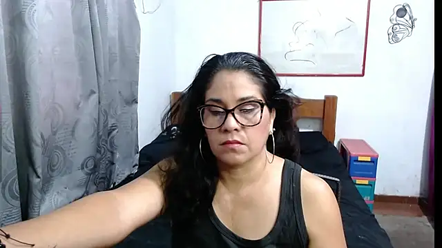 Mistresskloe01 online show from 19, 2, 2025