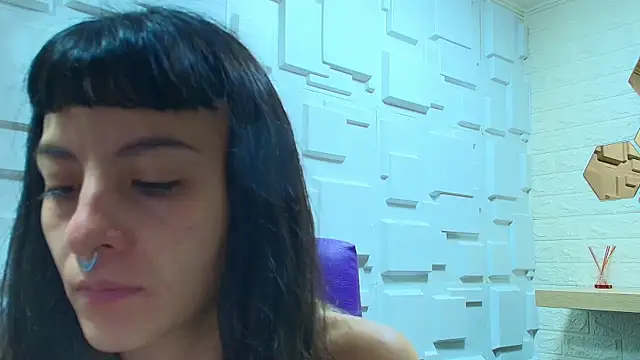 Naughty Kittenm online show from 4, 3, 2025