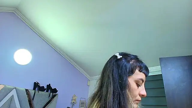 Naughty Kittenm online show from 13, 10, 2025