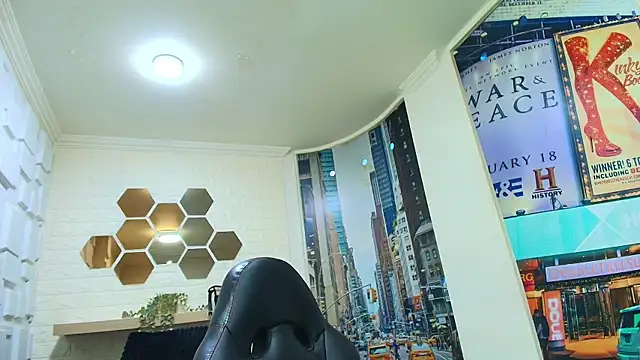 Naughty Kittenm online show from 1, 4, 2026