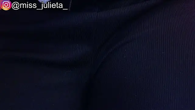 Snapshot of Julieta_Russell chatting on 29, 5, 2026 Julieta Russell online show from 29, 5, 2026