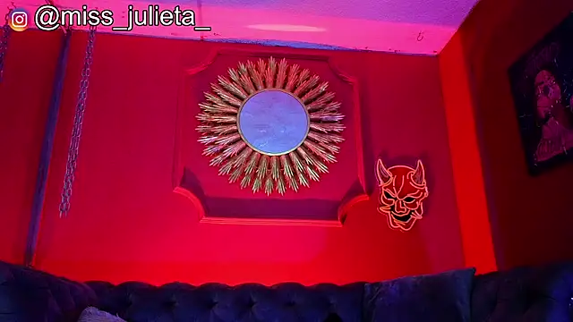 Julieta Russell online show from 10, 7, 2026