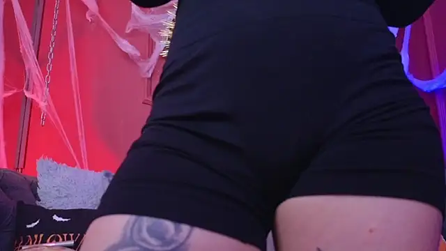 Julieta Russell online show from 29, 10, 2025