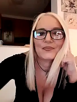 kikkastar online show from 16, 1, 2025