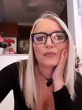 kikkastar online show from 19, 12, 2024
