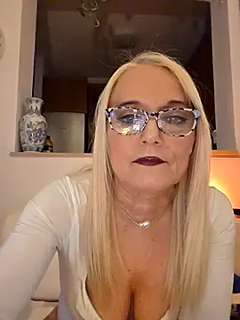 kikkastar online show from 4, 12, 2025