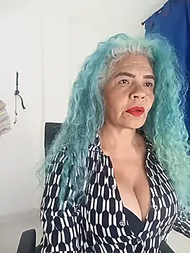 Snapshot of freyadevil333 chatting on 29, 11, 2025 freyadevil333 online show from 29, 11, 2025