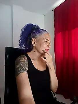 Snapshot of freyadevil333 chatting on 13, 11, 2025 freyadevil333 online show from 13, 11, 2025