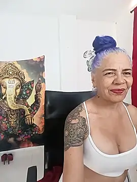 Snapshot of freyadevil333 chatting on 26, 10, 2025 freyadevil333 online show from 26, 10, 2025